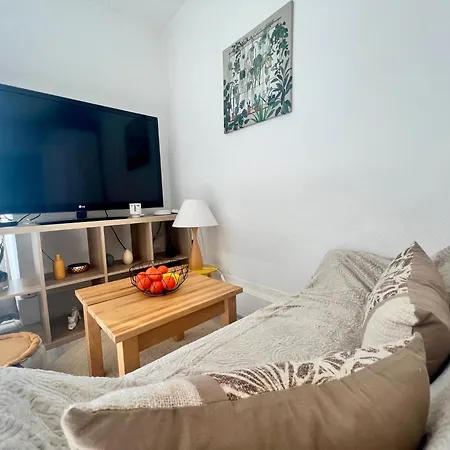 דירה Cocon Deluxe Elegant Et Confortable Au Centre De Fontainebleau, Proche Insead