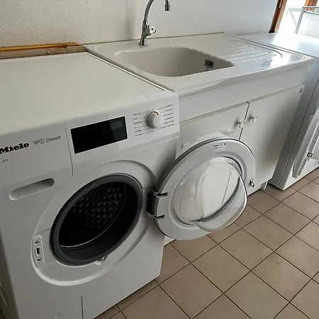 Cocon Deluxe Elegant Et Confortable Au Centre De Fontainebleau, Proche Insead Apartment